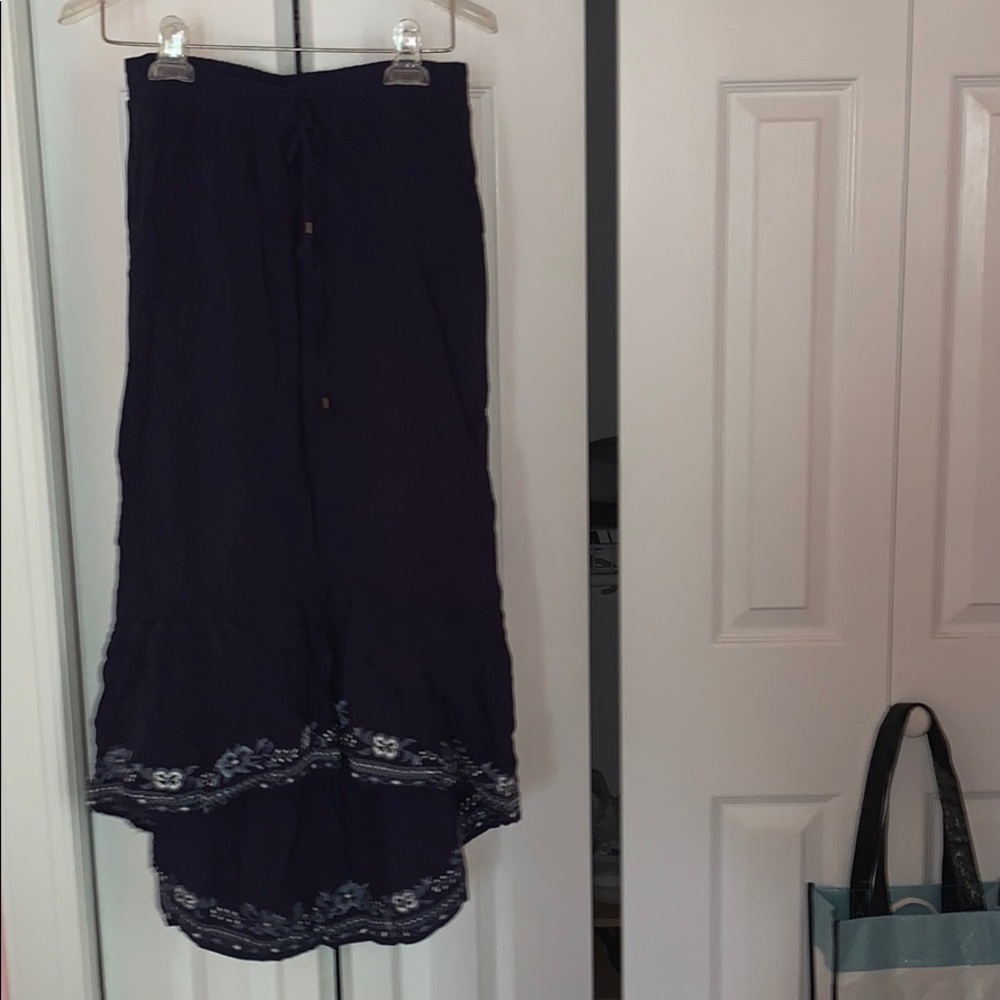 Mid shin length skirt size S